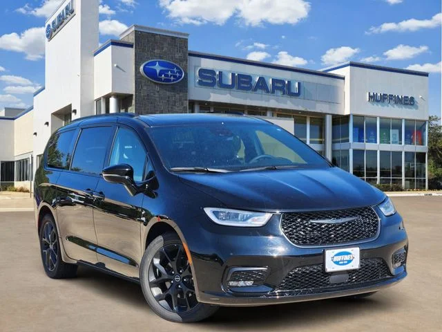 2025 Chrysler Pacifica