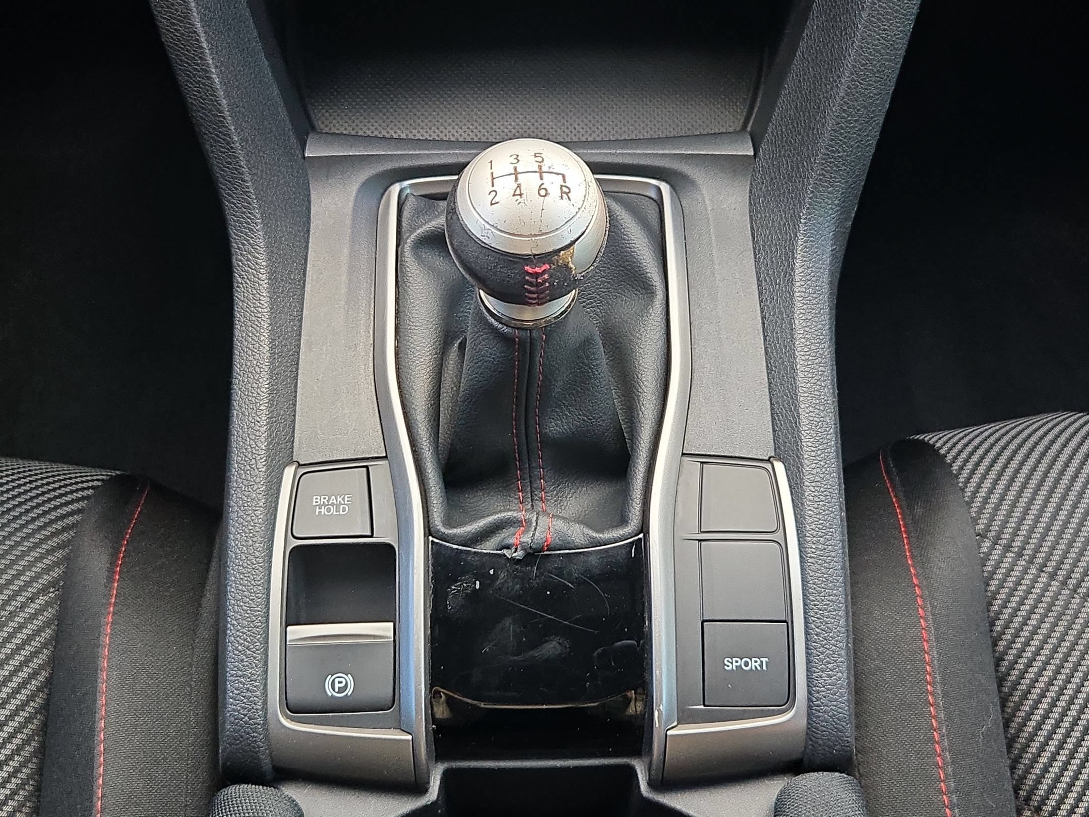 Used 2018 White Honda  image 19