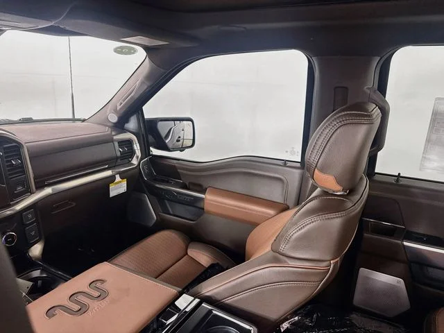 New 2026 Antimatter Blue Metallic Ford King Ranch image 25