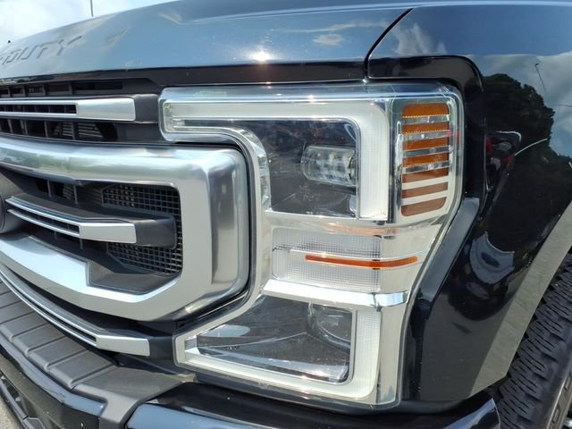 Used 2022 Black Ford Lariat image 4