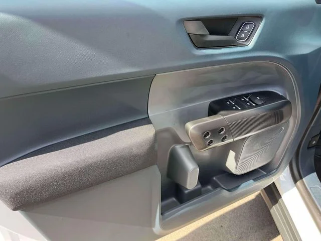 New 2026 Oxford White Ford XL image 17