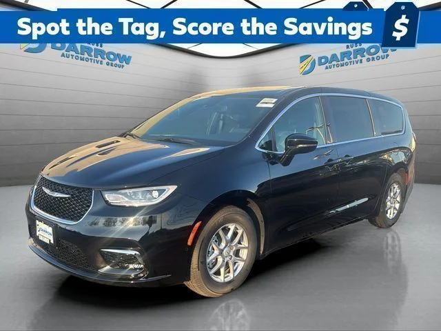 2026 Chrysler Pacifica Select's photo