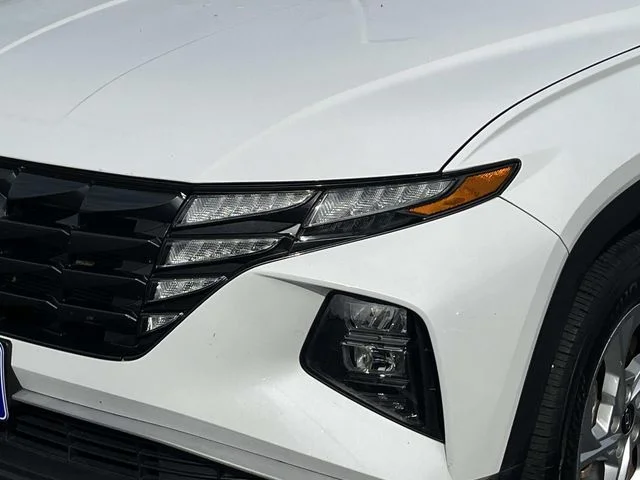 Used 2024 White Hyundai SEL image 10