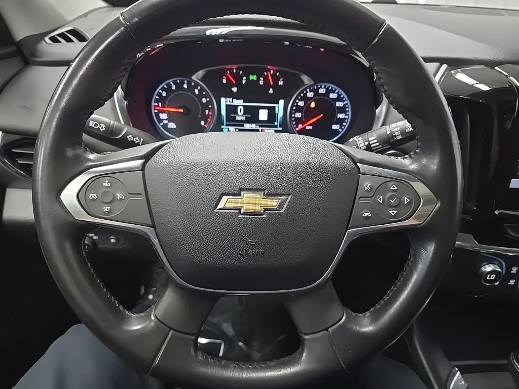 Used 2019 Summit White Chevrolet 3LT image 19