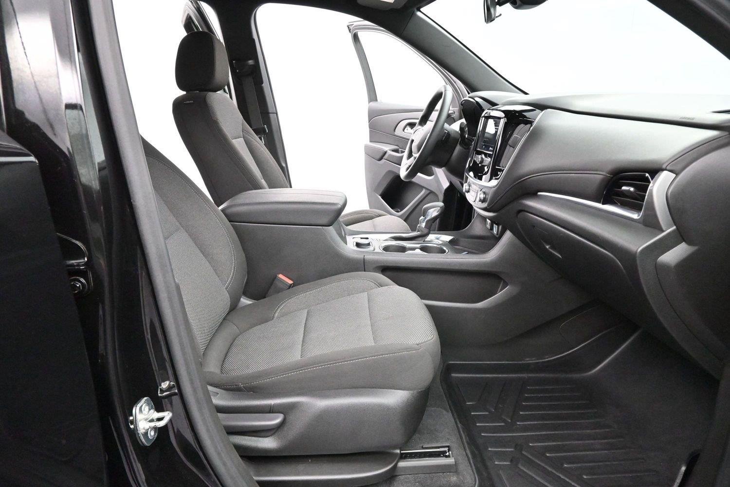 Used 2023 Mosaic Black Metallic Chevrolet LT Cloth image 29
