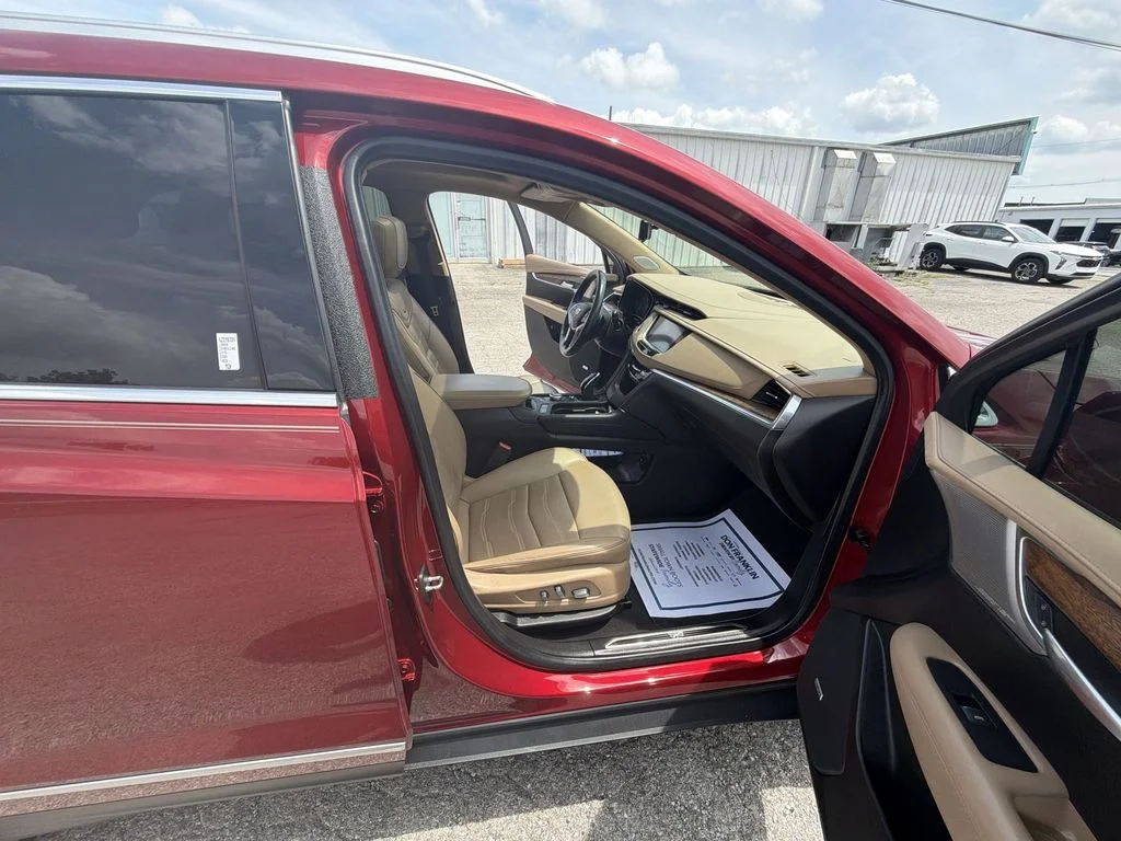 Used 2020 Red Cadillac Premium Luxury image 25
