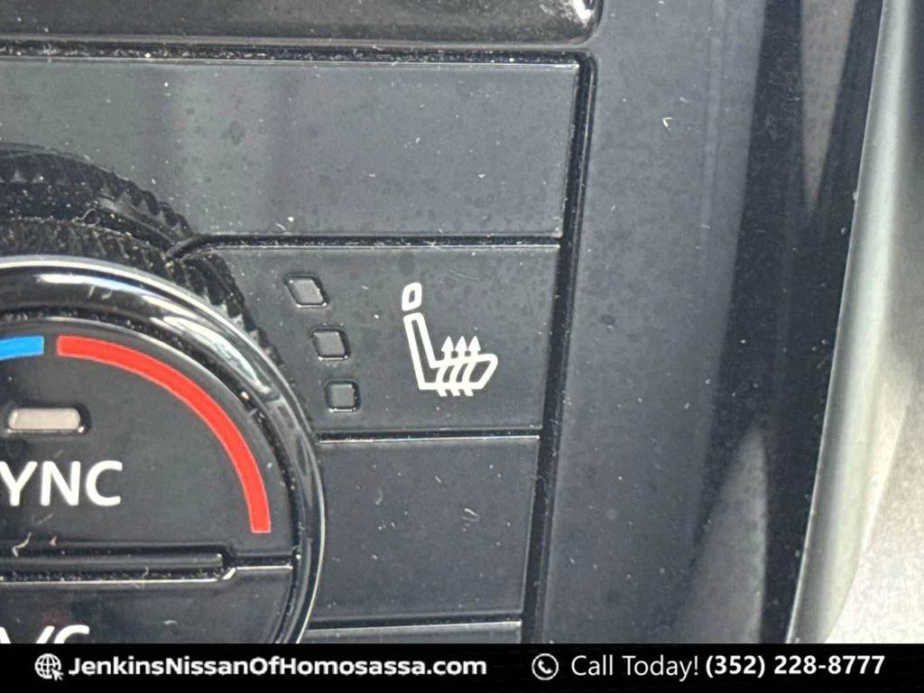 Used 2021 Blue Nissan SV image 38