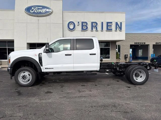 New 2026 Oxford White Ford F-550® XL image 20