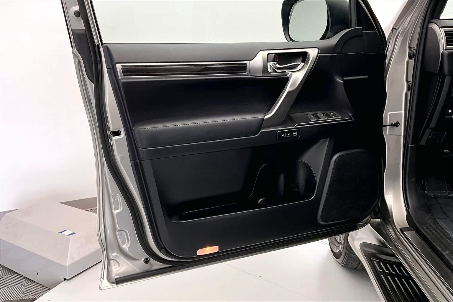 2023 Lexus GX PREMIUM - Photo 23