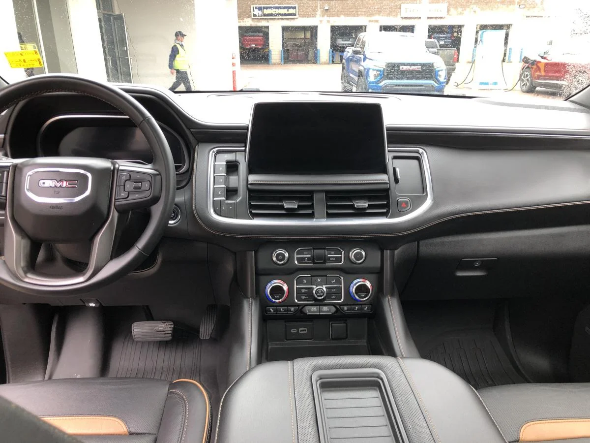 Used 2023 Black GMC 4wd 4dr At4 image 22