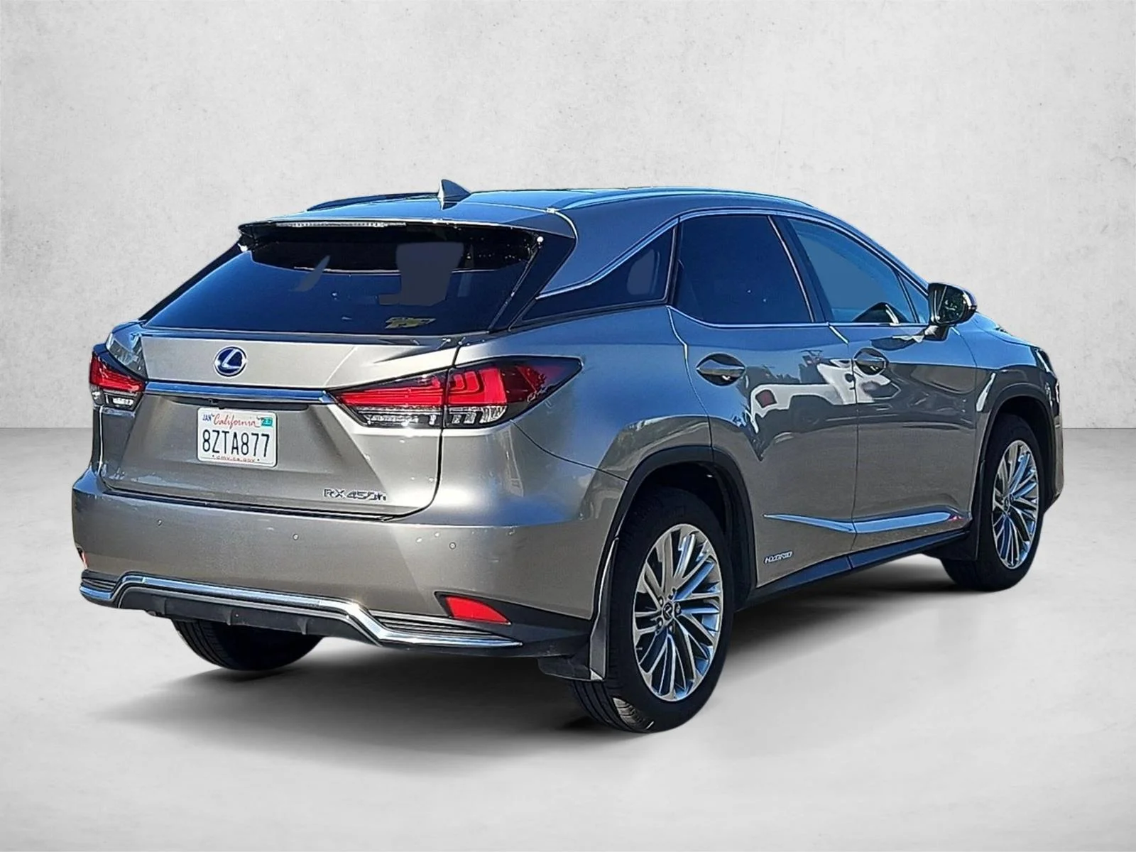 Used 2022 Atomic Silver Lexus RX 450h image 6