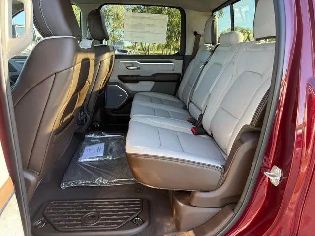 2026 RAM 1500 Laramie - Photo 20