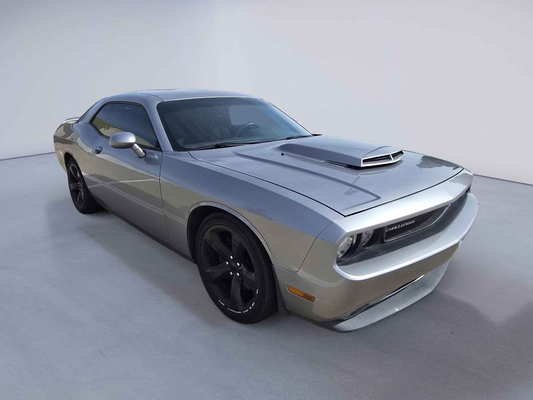 Used 2013 Gray Dodge R/T image 7