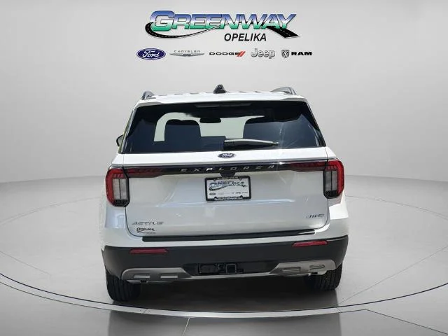 New 2026 Star White Metallic Tri-Coat Ford Active image 6