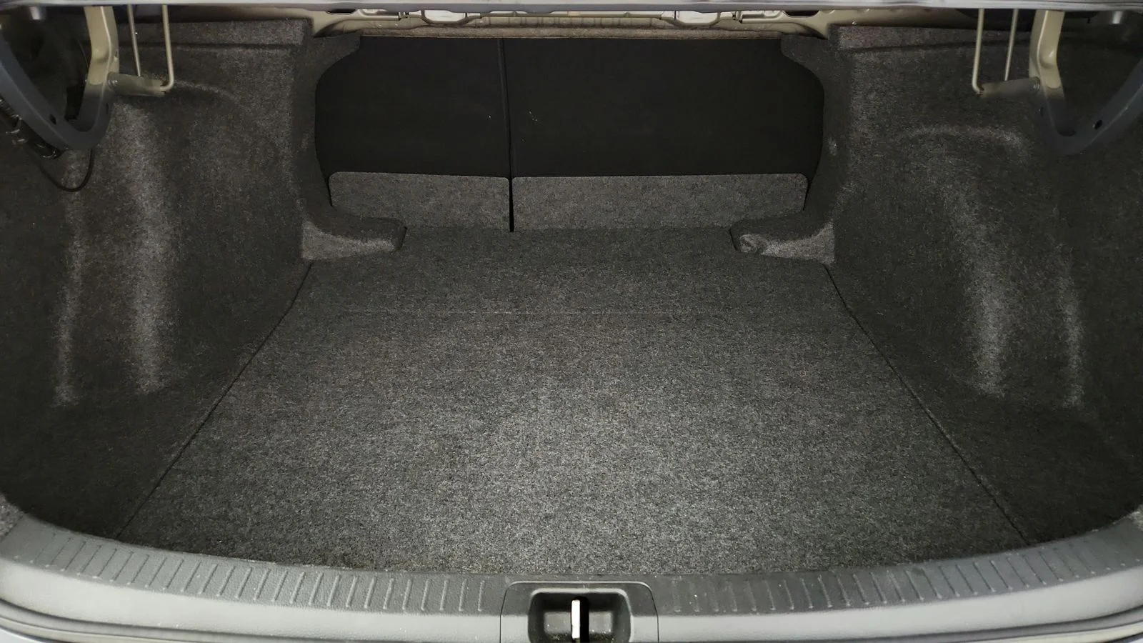 Used 2025  Toyota LE image 41