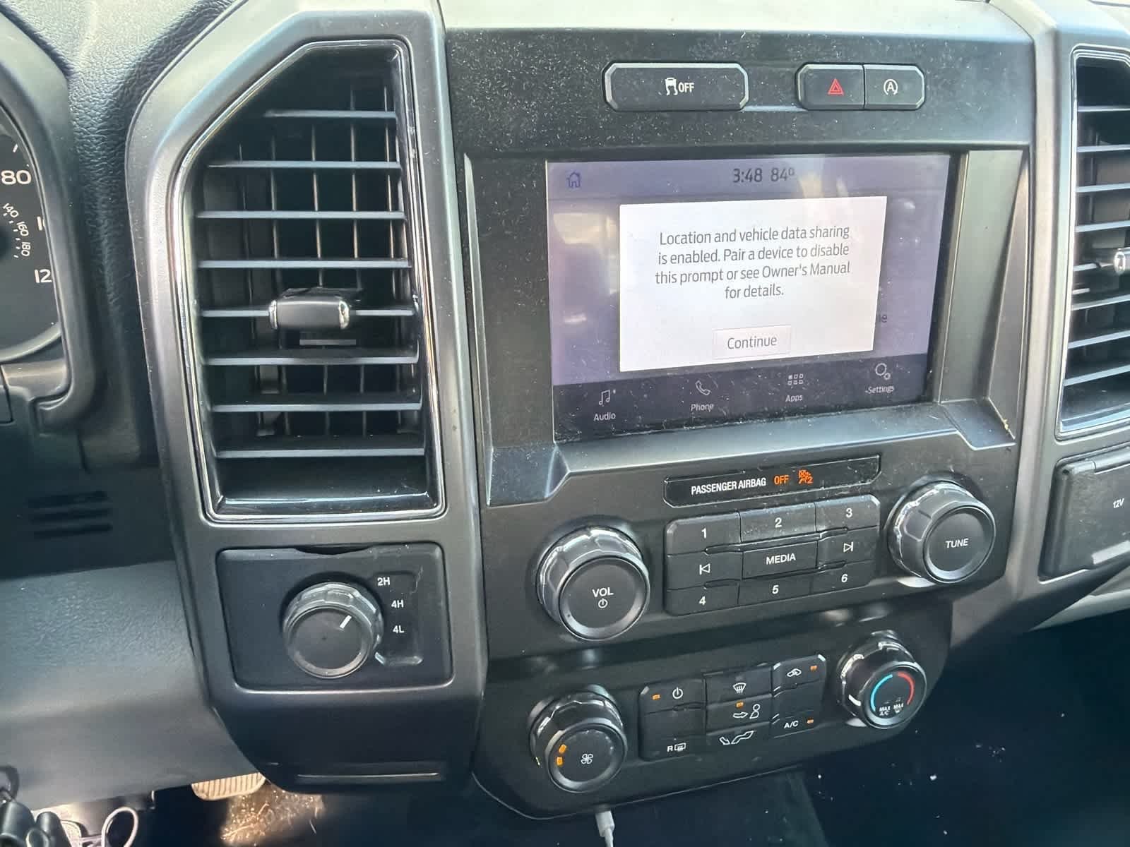 Used 2020 Agate Black Metallic Ford XLT image 9