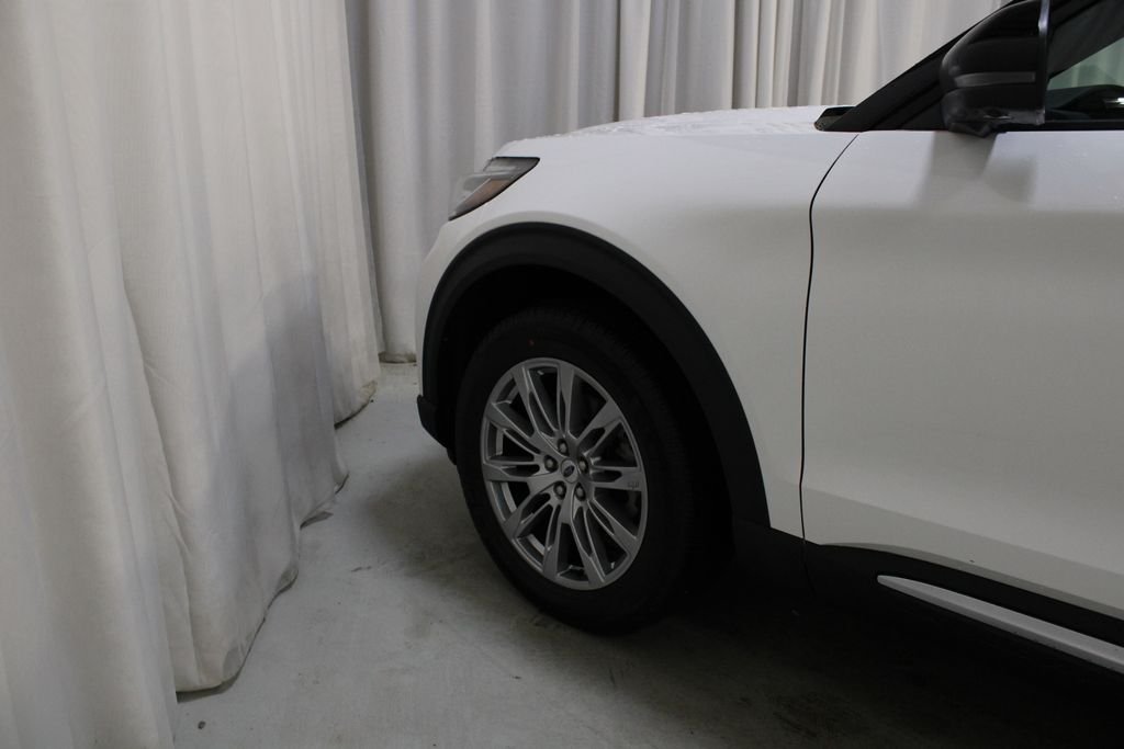 2026 Ford Explorer Platinum - Photo 32