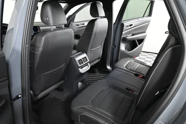 New 2026 Pure Gray Volkswagen 2.0T SEL image 28