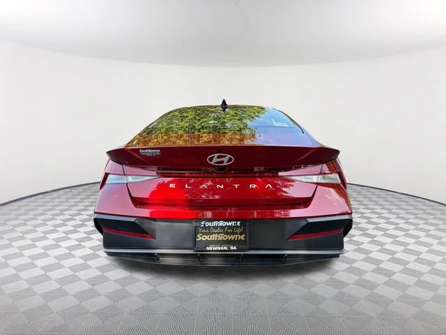 Used 2024 Red Hyundai SEL image 6