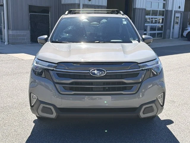 Used 2025 Beige Subaru Limited image 16
