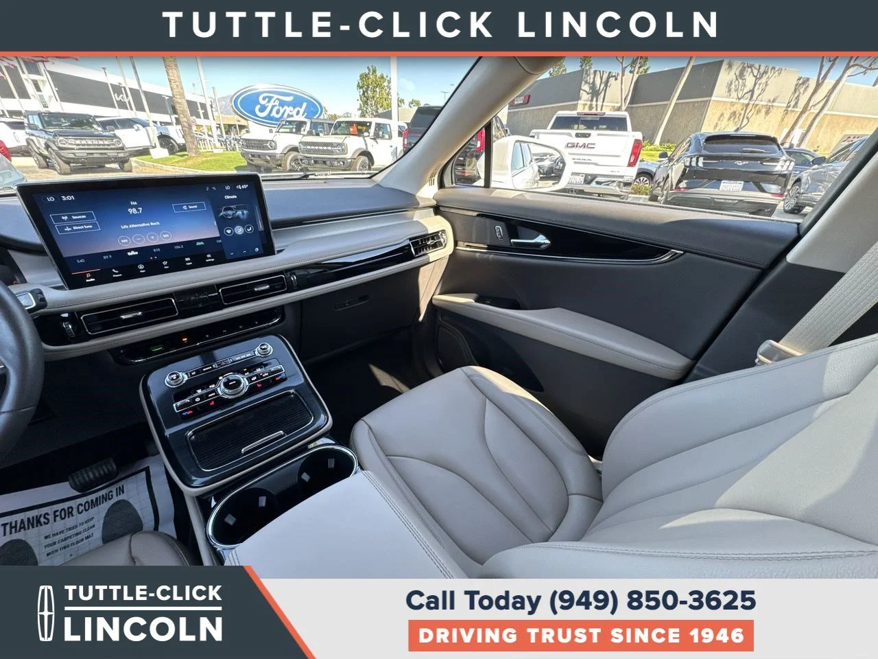 Used 2023 PRISTINE WHITE ME Lincoln Standard image 3