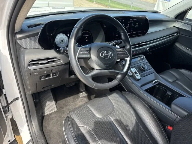 Used 2025 White Hyundai Limited image 32