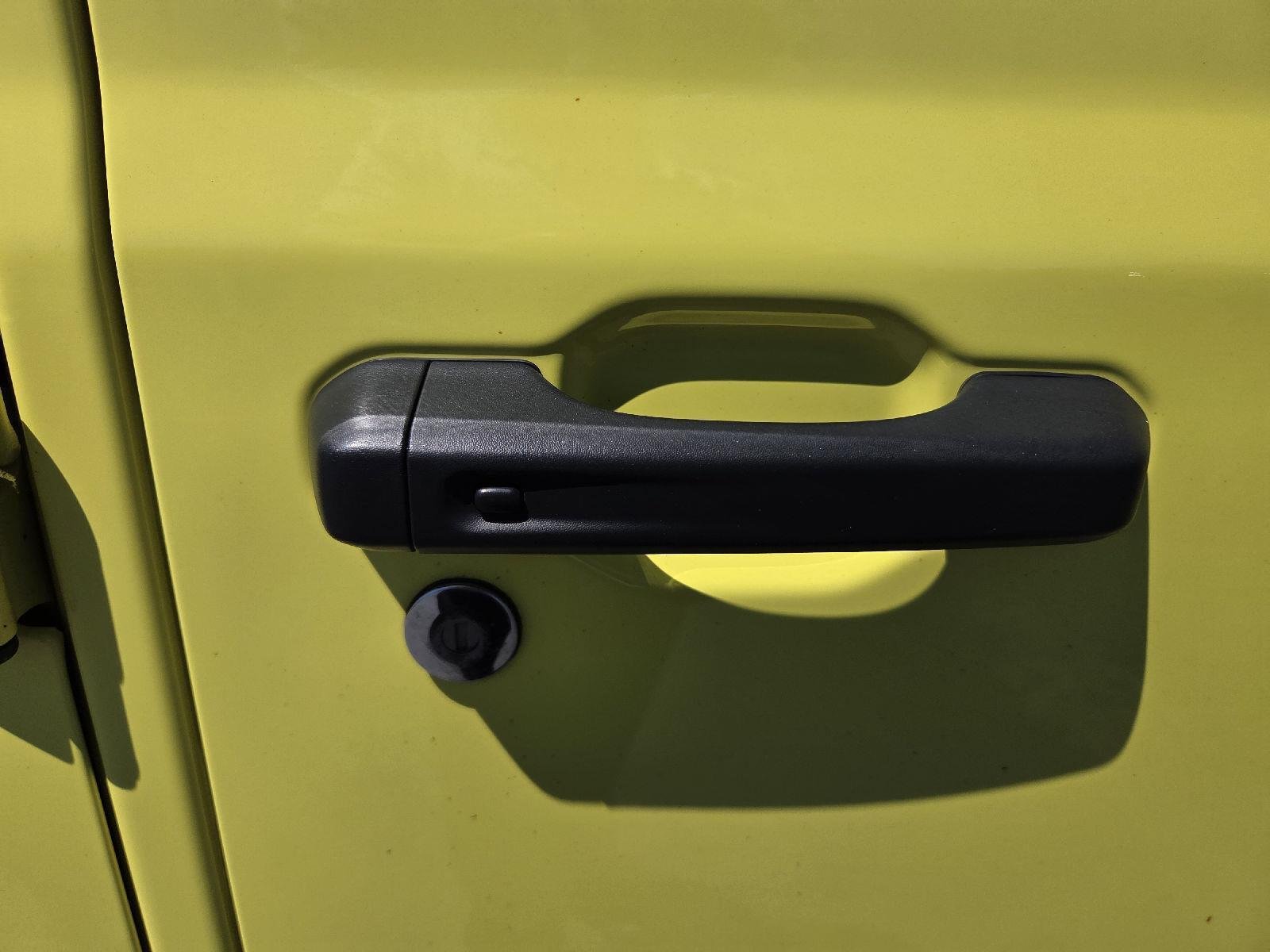 Used 2024 YELLOW JEEP SPOR image 24