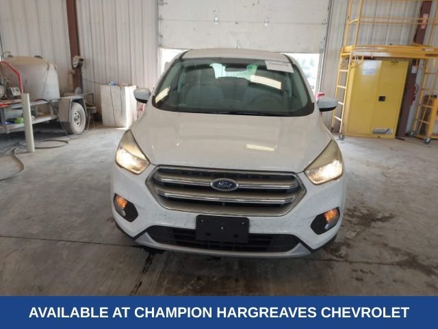 Used 2017 Oxford White Ford SE image 7