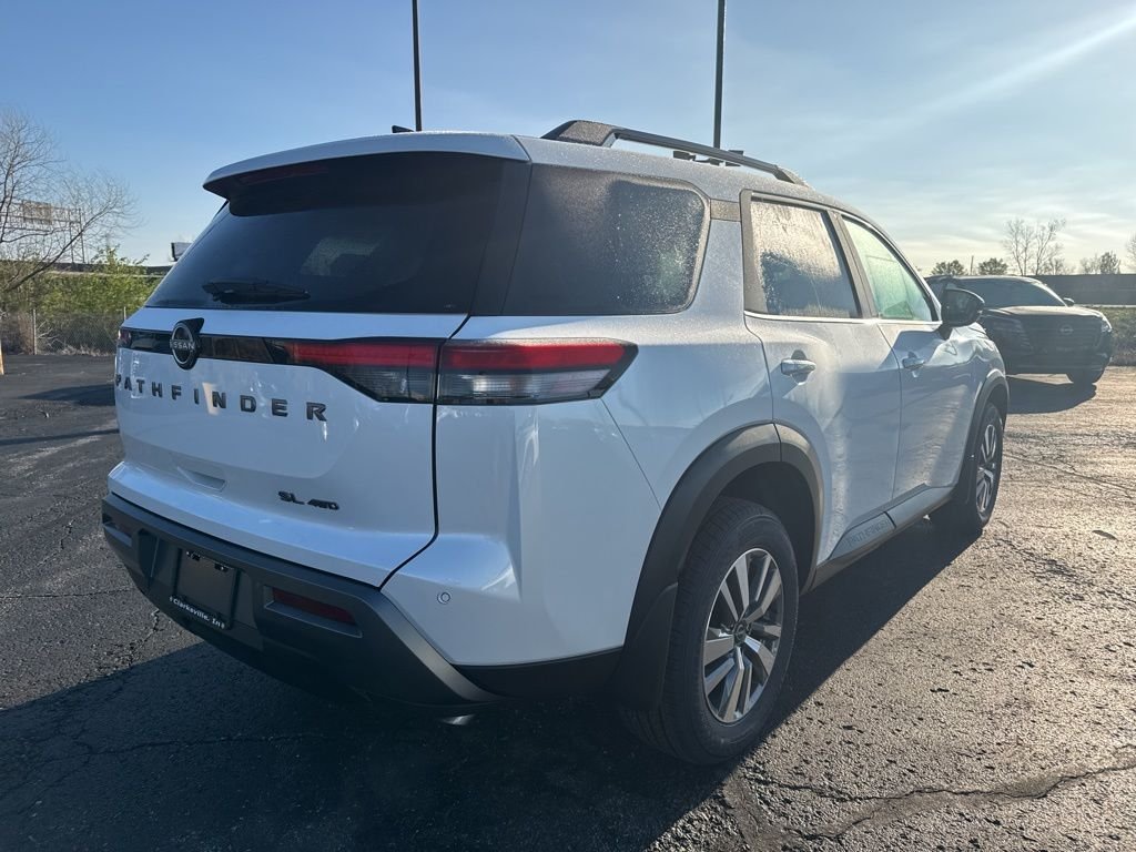 New 2026 Everest White Pearl TriCoat Nissan SL image 3