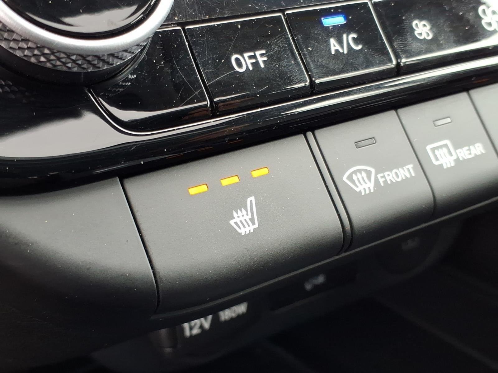 Used 2025 Fluid Metal Hyundai Limited image 6