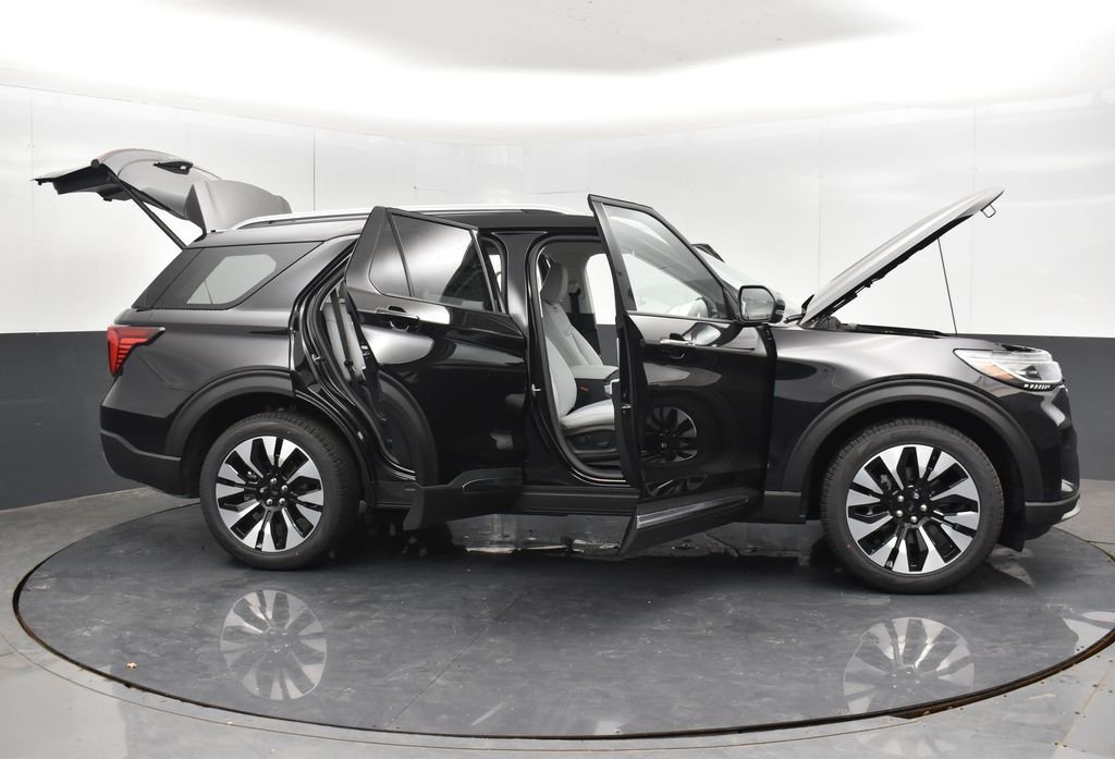 New 2026 Agate Black Metallic Ford Platinum™ image 37