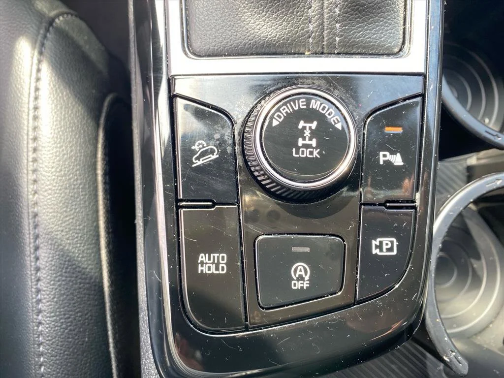 Certified Used 2024 Dawning Red Kia X-Line image 14