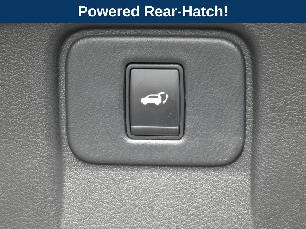 Used 2015 Silver Nissan SL image 35