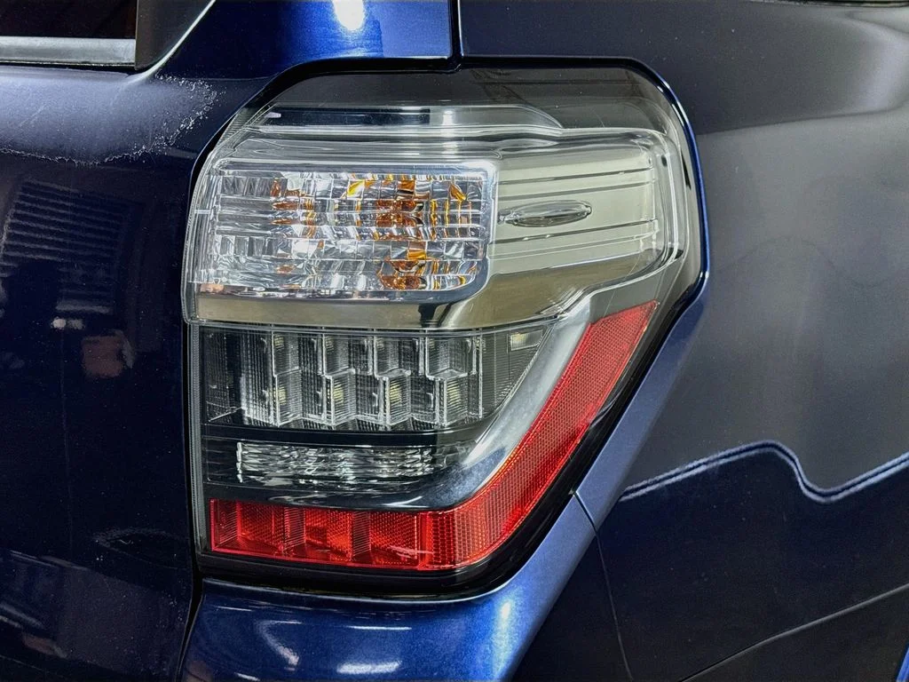 Used 2014 Blue Toyota Limited image 34