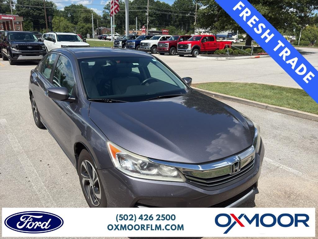 Used 2016  Honda LX image 1