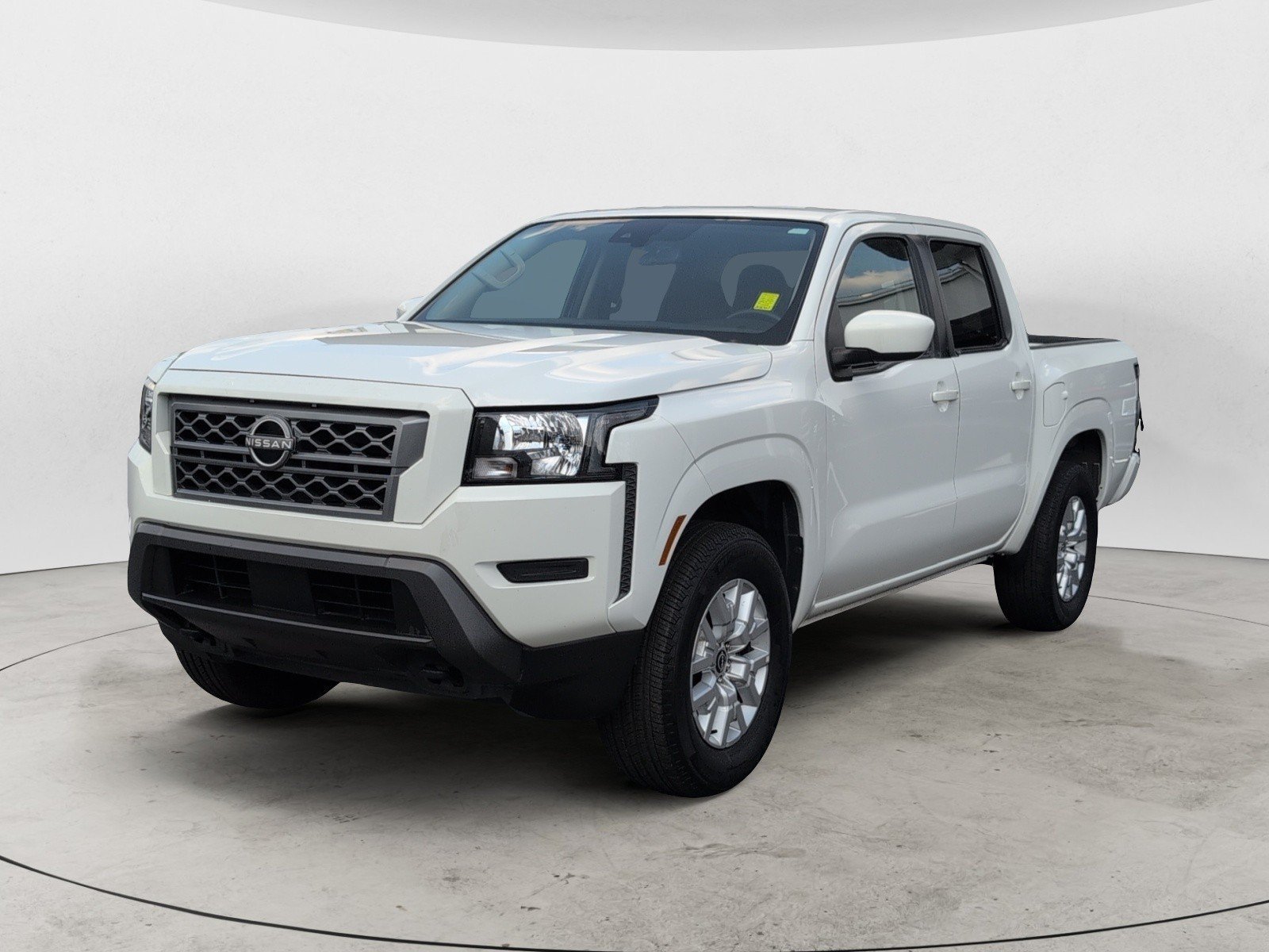 Used 2023 Glacier White Nissan SV image 6