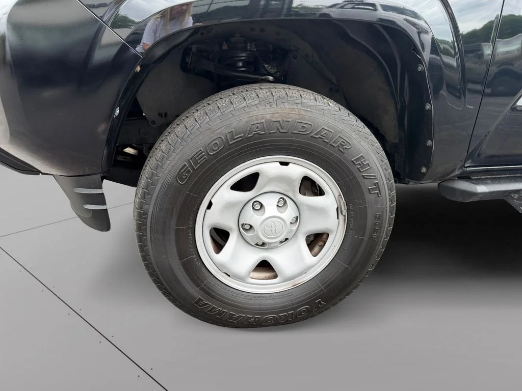 2022 Toyota Tacoma SR - Photo 9