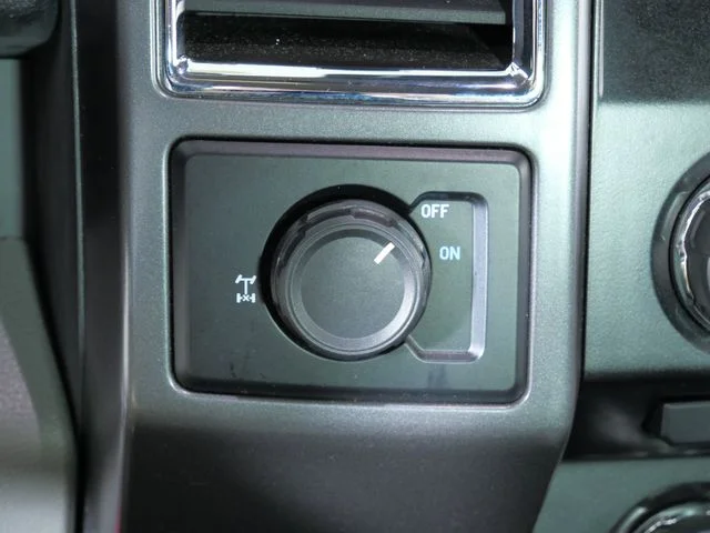 Used 2015 Black Ford XLT image 27