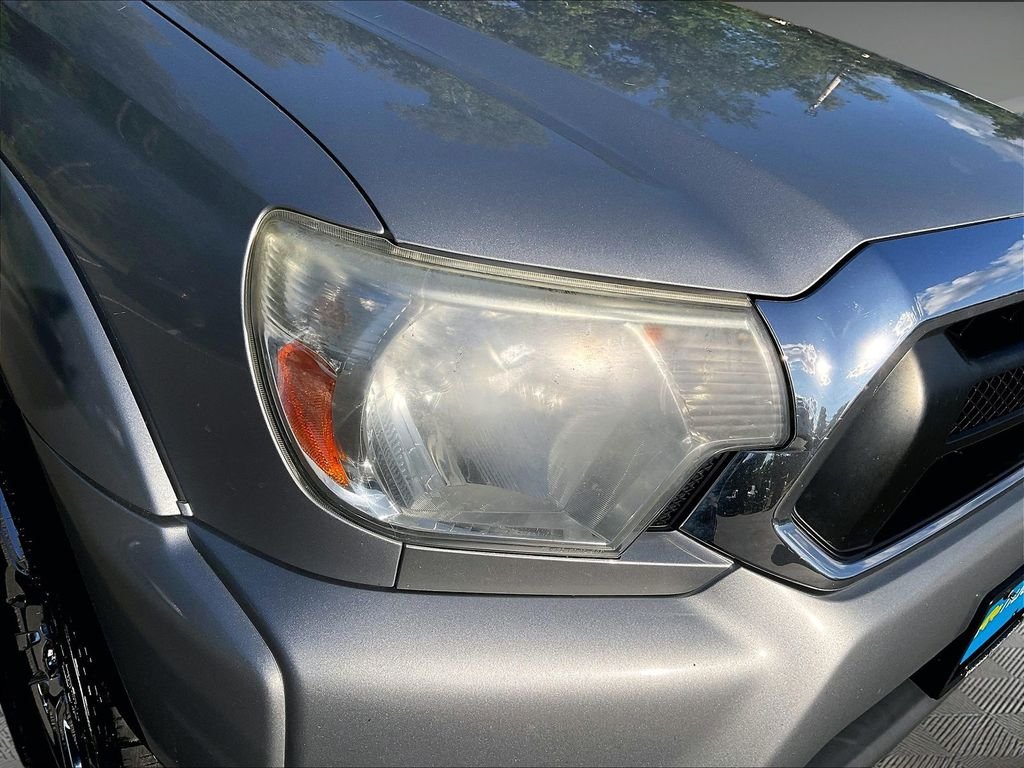 Used 2015 Silver Toyota Base image 31