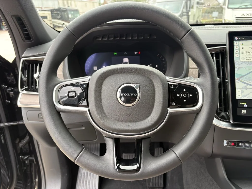 2026 Volvo XC90 Ultra - Photo 15