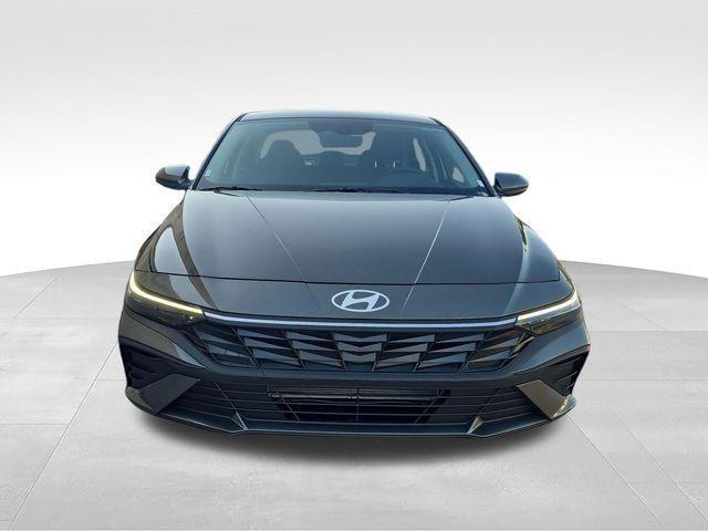 New 2026 Gray Hyundai SE image 8