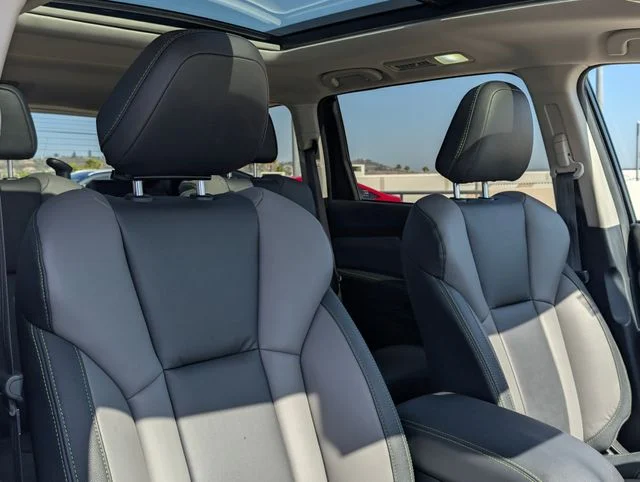 Used 2023 Blue Subaru Onyx Edition image 11