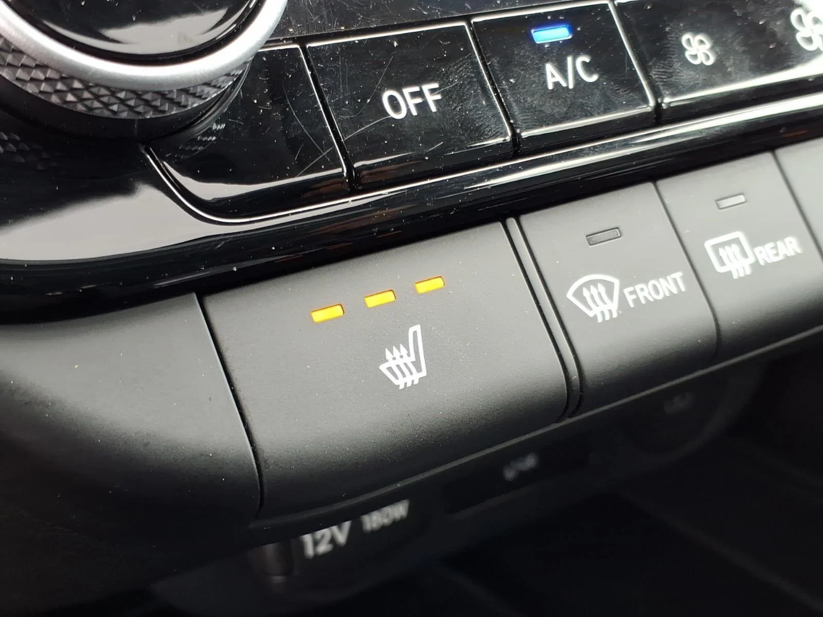 Used 2025 Fluid Metal Hyundai Limited image 6