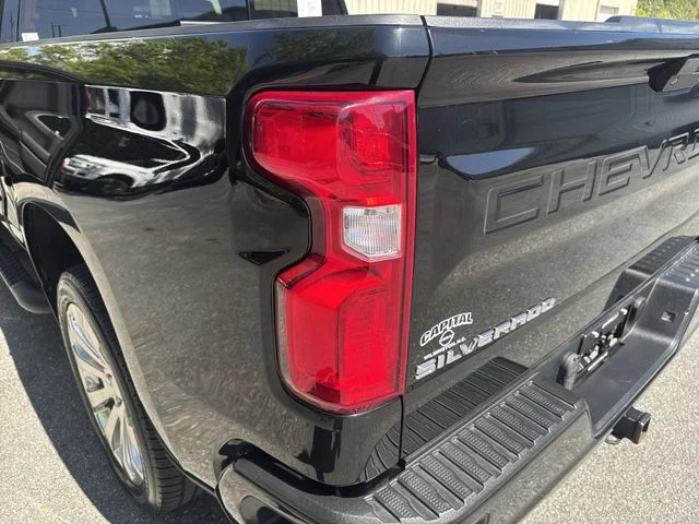 Used 2019 Black Chevrolet RST image 33