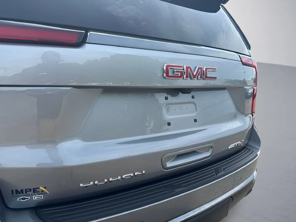 New 2026 Sterling Metallic GMC AT4 image 38