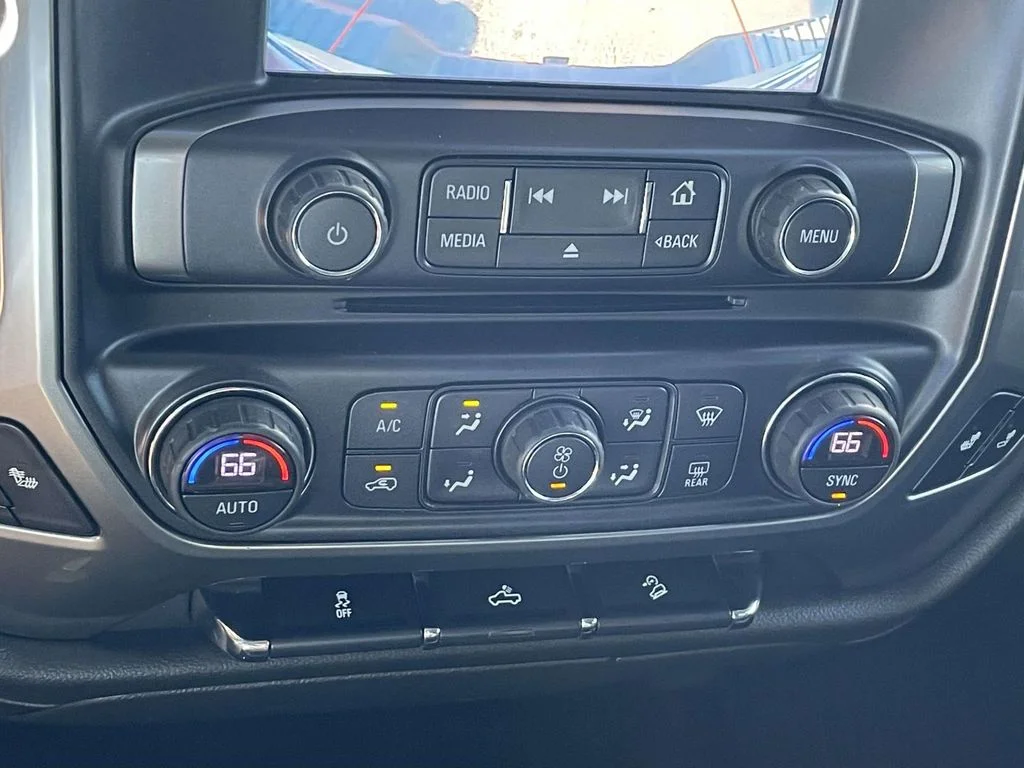 Used 2018 CAJUN RED TINTCOAT Chevrolet LTZ image 25