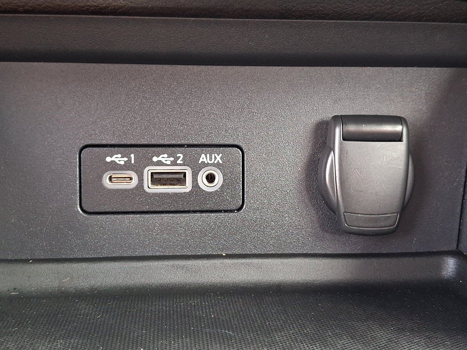 Used 2023 Scarlet Ember Tintcoat - NBL Nissan SV Xtronic CVT image 23