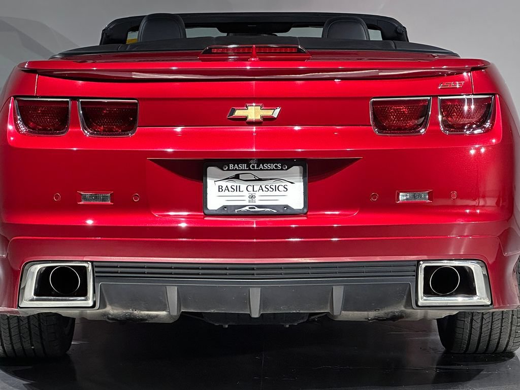 Used 2012 Crystal Red Tintcoat Chevrolet 2SS image 31