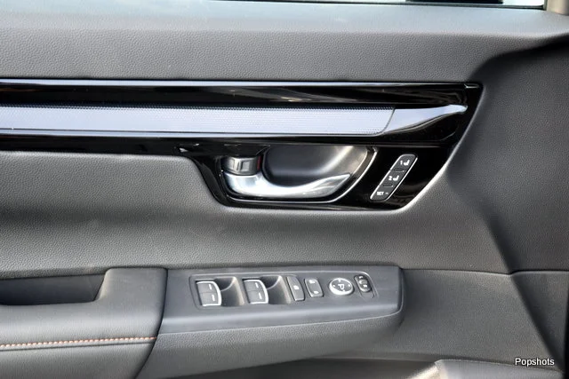 New 2026 Platinum White Pearl Honda Touring Hybrid image 6