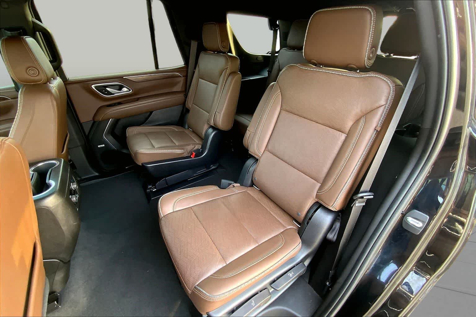 Used 2021 Black Chevrolet High Country image 20